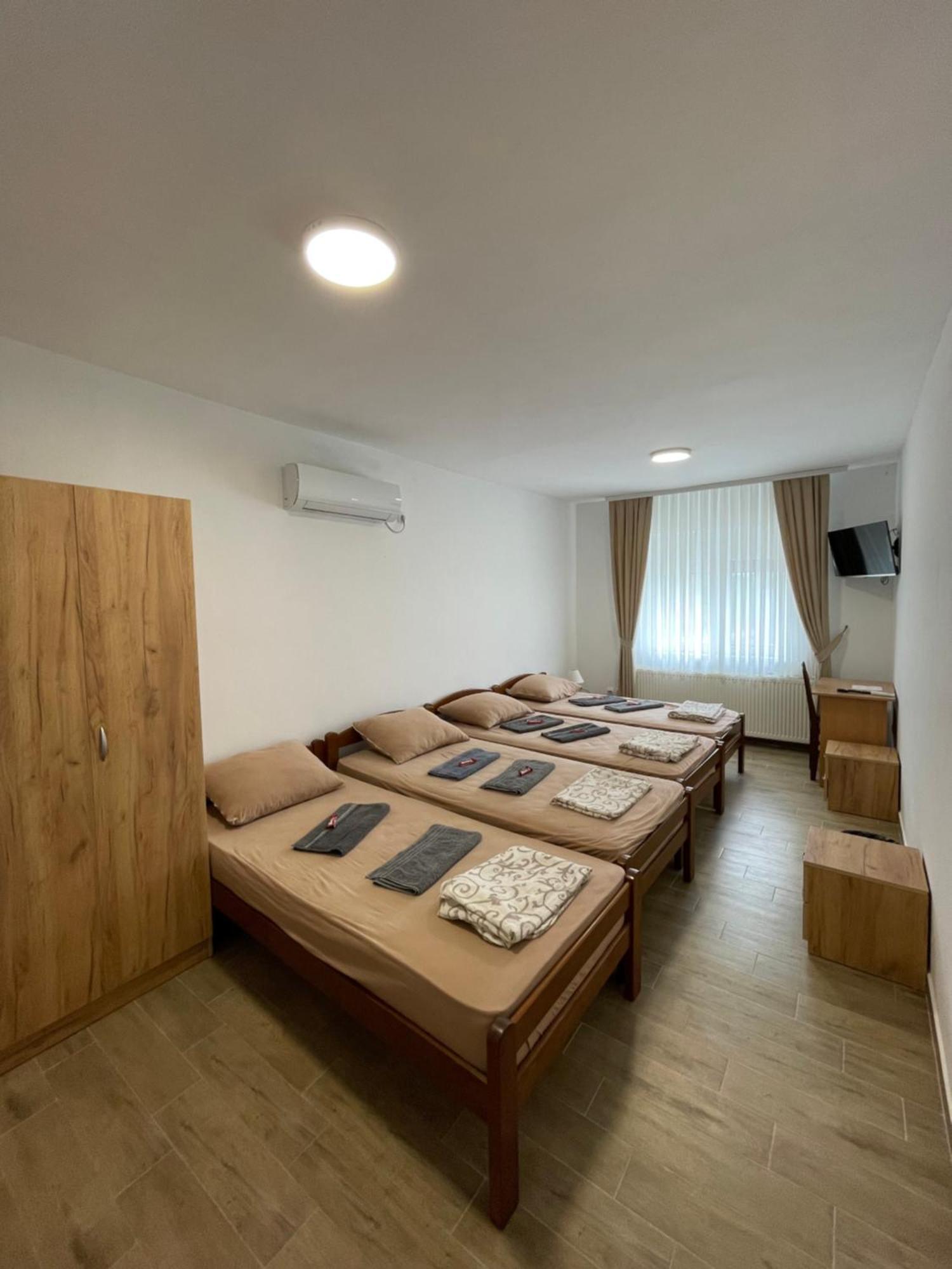 Zuta Osa Hotel Bela Crkva  Bagian luar foto